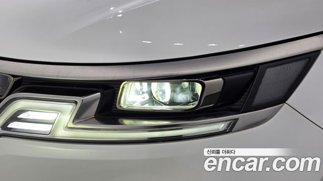 Kia Canival 2023 — photo 8