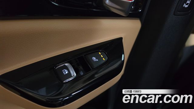 Kia Canival 2023 — photo 30