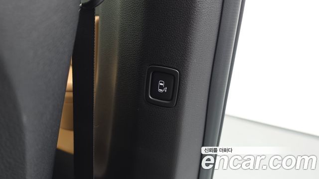 Kia Canival 2023 — photo 31