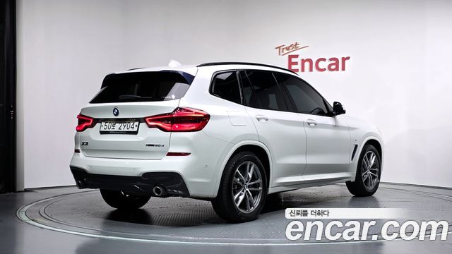 BMW X3 2018 — photo 2