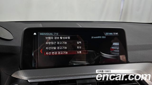 BMW X3 2018 — photo 21