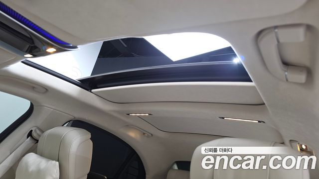 Mercedes-Benz S-Class 2021 — photo 24