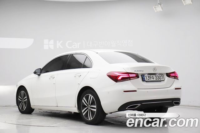 Mercedes-Benz A-Class 2021 — photo 2