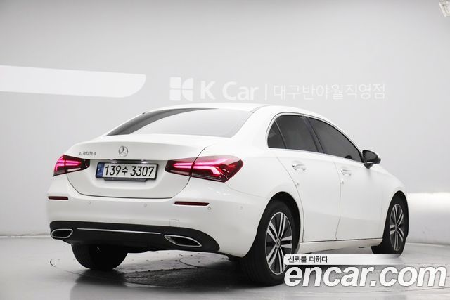 Mercedes-Benz A-Class 2021 — photo 4