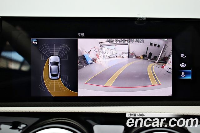 Mercedes-Benz A-Class 2021 — photo 16