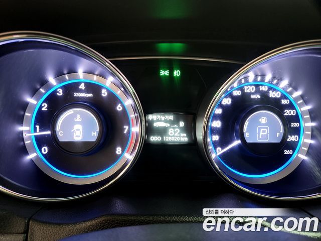 Hyundai Sonata 2013 — photo 11