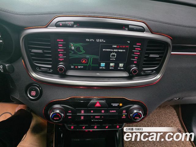 Kia Sorento 2017 — photo 13