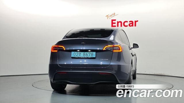 Tesla Model Y 2022 — photo 4