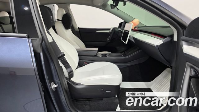 Tesla Model Y 2022 — photo 16
