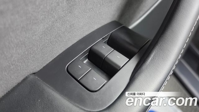 Tesla Model Y 2022 — photo 27