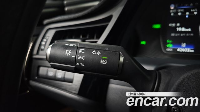 Lexus ES 2025 — photo 25