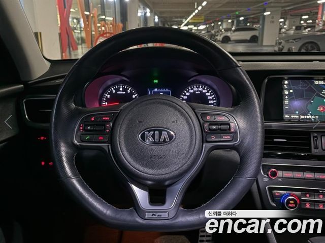 Kia K5 2016 — photo 10