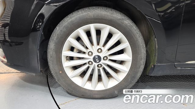 Kia K7 2017 — photo 5