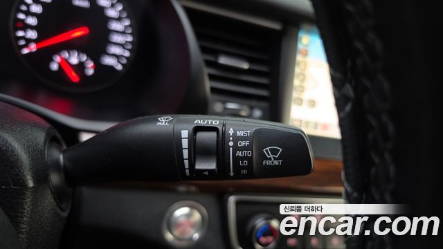 Kia K7 2017 — photo 23