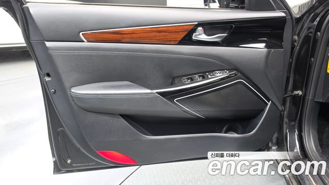Kia K7 2017 — photo 14