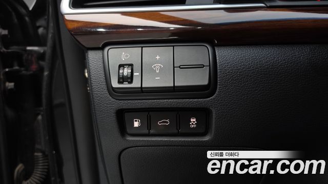 Kia K7 2017 — photo 29