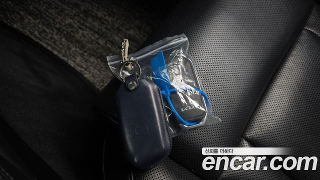 Kia K9 2022 — photo 22