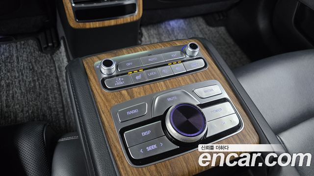 Kia K9 2022 — photo 30