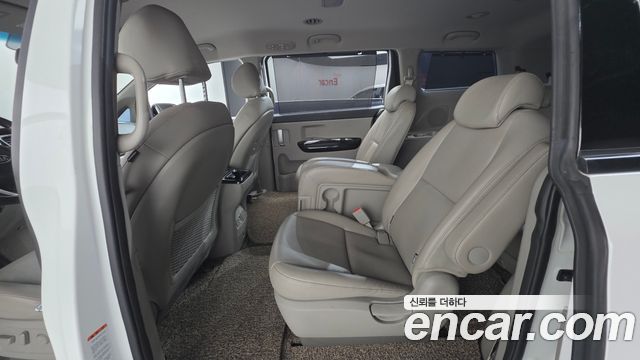 Kia Canival 2019 — photo 12