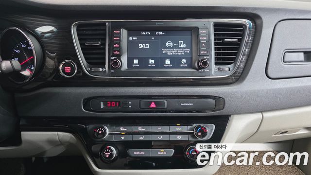 Kia Canival 2019 — photo 15