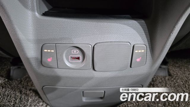 Kia Canival 2019 — photo 16