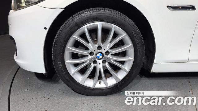 BMW 5-Series 2014 — photo 5