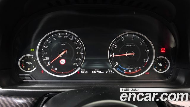 BMW 5-Series 2014 — photo 8