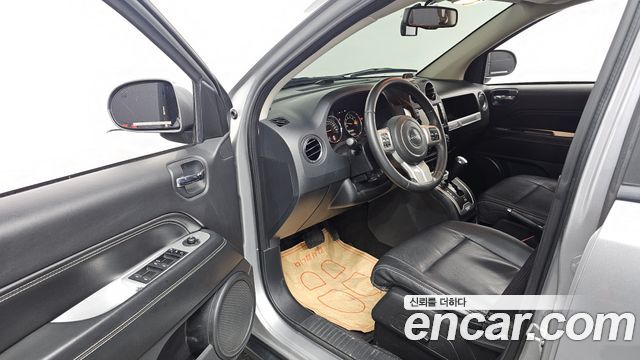 Jeep Compass 2015 — photo 10