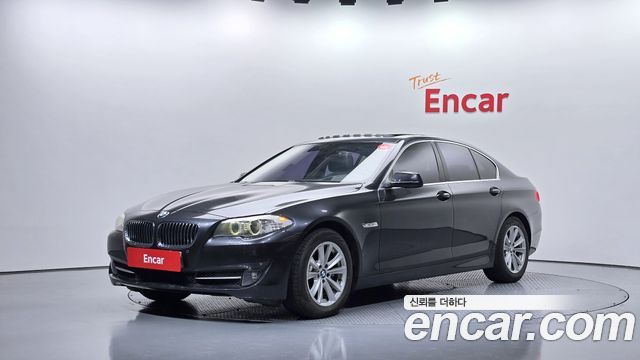 BMW 5-Series 2010 — photo 1