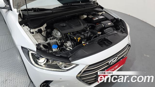 Hyundai AVANTE 2018 — photo 6