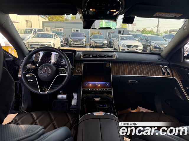Mercedes-Benz S-Class 2025 — photo 7