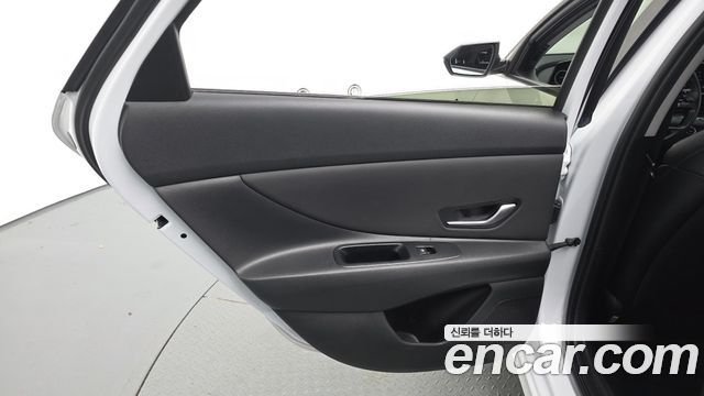 Hyundai AVANTE 2024 — photo 15