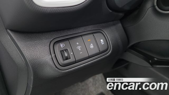 Hyundai Venue 2025 — photo 16