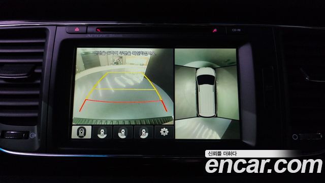 Kia Canival 2016 — photo 21