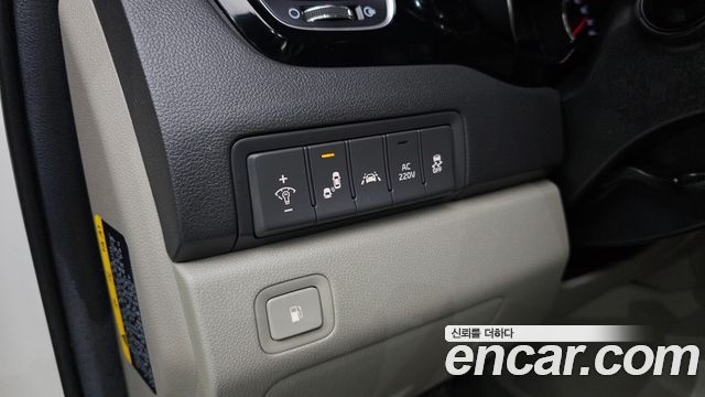 Kia Canival 2016 — photo 24
