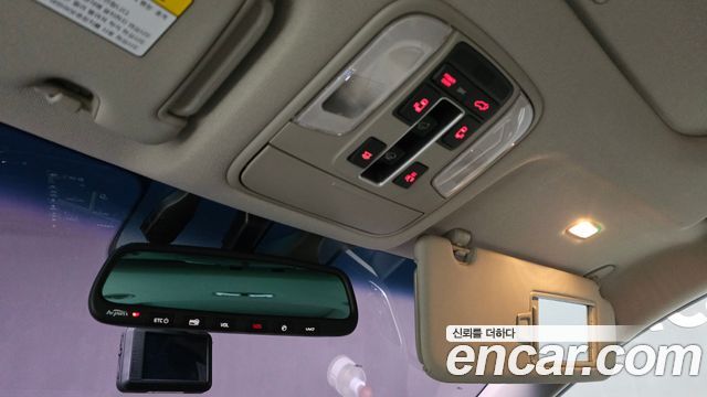 Kia Canival 2016 — photo 25