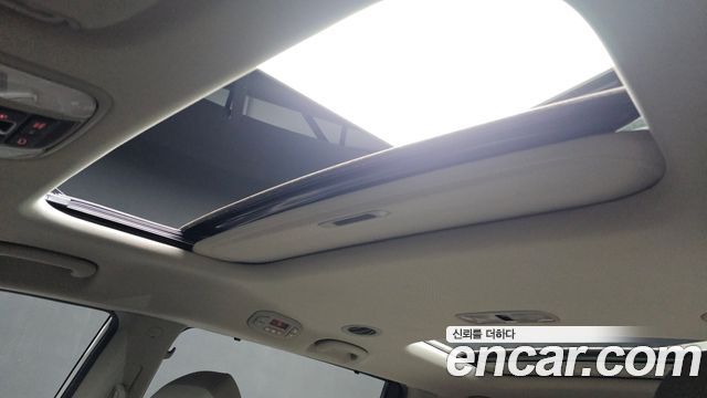 Kia Canival 2016 — photo 27