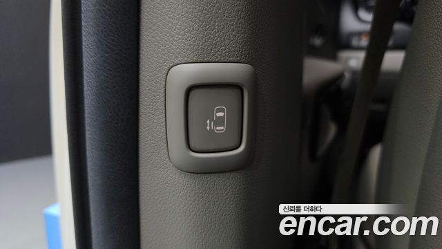 Kia Canival 2016 — photo 28