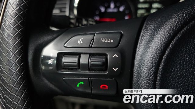 Kia Canival 2016 — photo 32