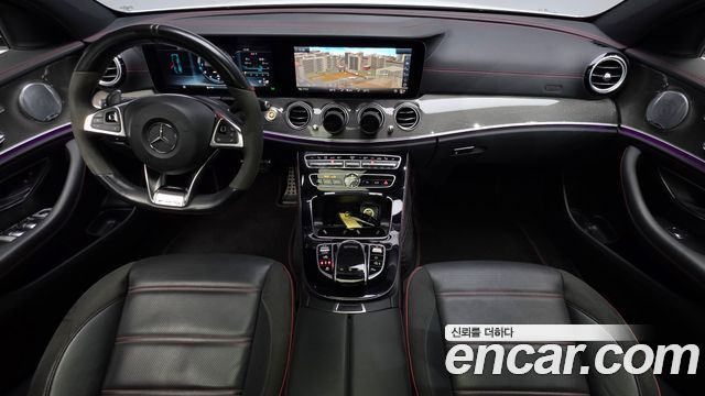 Mercedes-Benz E-Class 2017 — photo 10