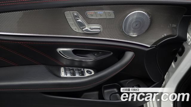 Mercedes-Benz E-Class 2017 — photo 24