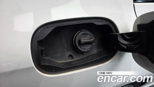 Mercedes-Benz E-Class 2017 — photo 38
