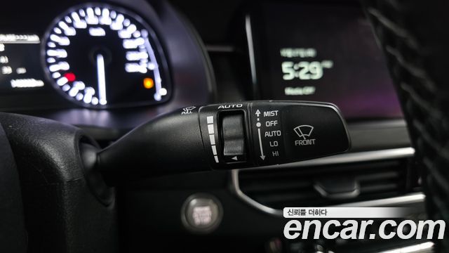 Kia K7 2021 — photo 25