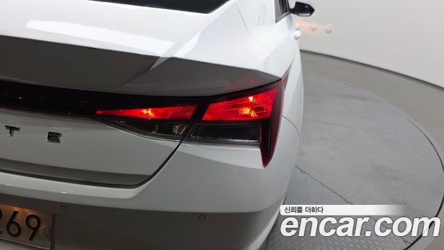 Hyundai AVANTE 2021 — photo 9
