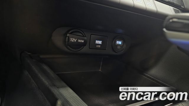 Hyundai AVANTE 2021 — photo 28