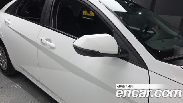 Hyundai AVANTE 2021 — photo 30