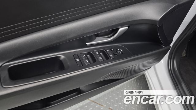 Hyundai AVANTE 2021 — photo 33