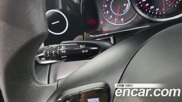 Hyundai AVANTE 2021 — photo 34