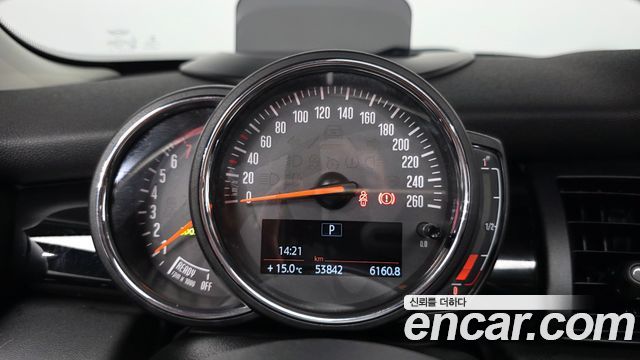 Mini Cooper 2020 — photo 11