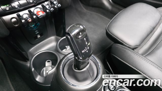 Mini Cooper 2020 — photo 12